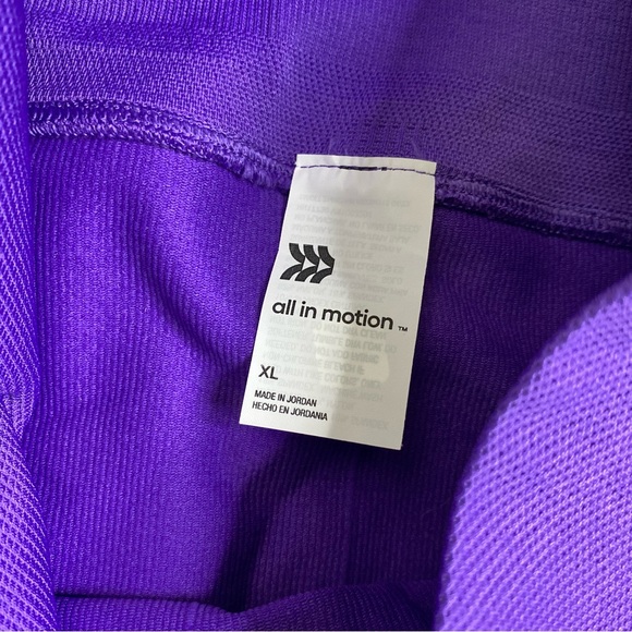 NWT All in Motion : size XL : purple high waist 6” seamless core workout shorts - Picture 10 of 15